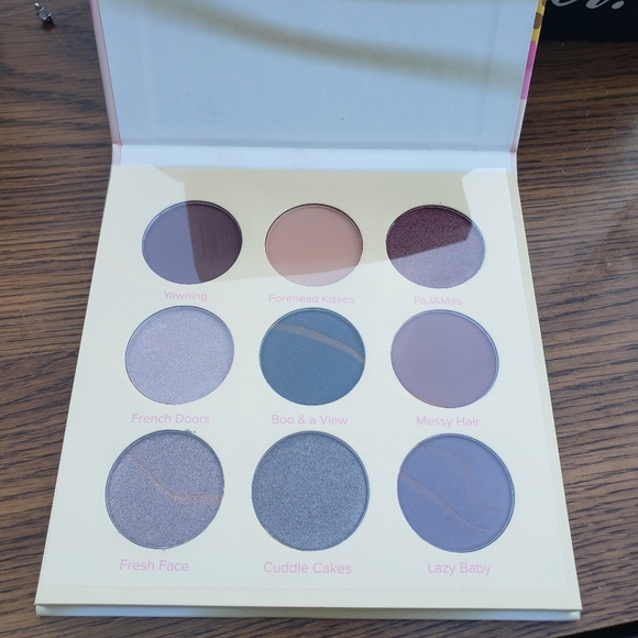 Beauty Bakerie Breakfast in Bed Eyeshadow Palette - Picture 3 of 6